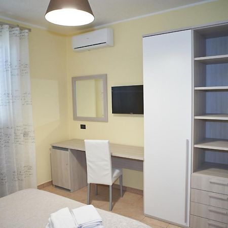 B&B Mary Grace Rossano Stazione Exterior foto