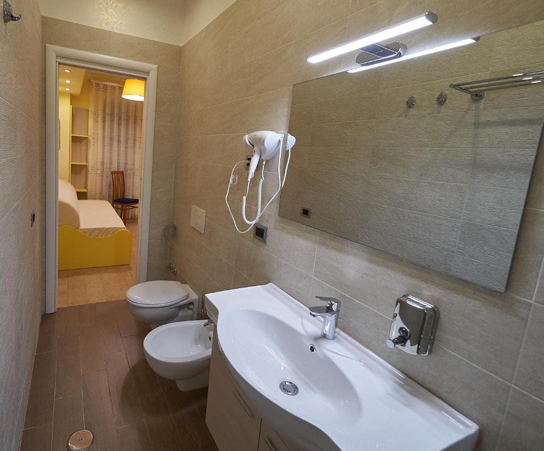 B&B Mary Grace Rossano Stazione Exterior foto